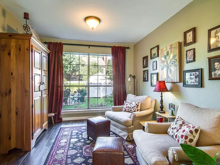 7517 Point Reyes Dr — Photo 32
