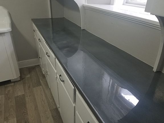 3rd image of 205 3rd Ave SE #1