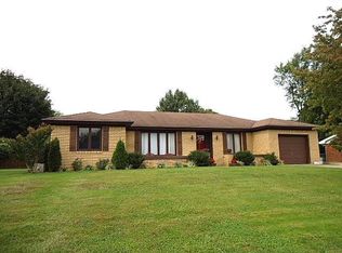 916 Watson Ln, Henderson, KY 42420