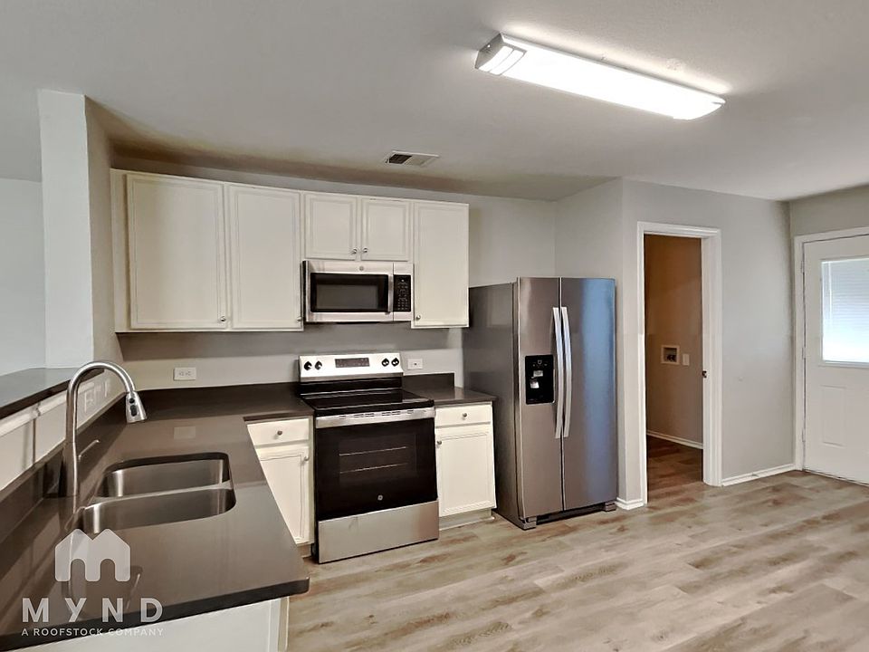 1st image of 1157 Boxwood Dr