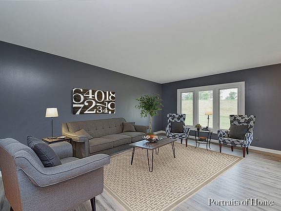 4th image of 2068 W Parkview Cir