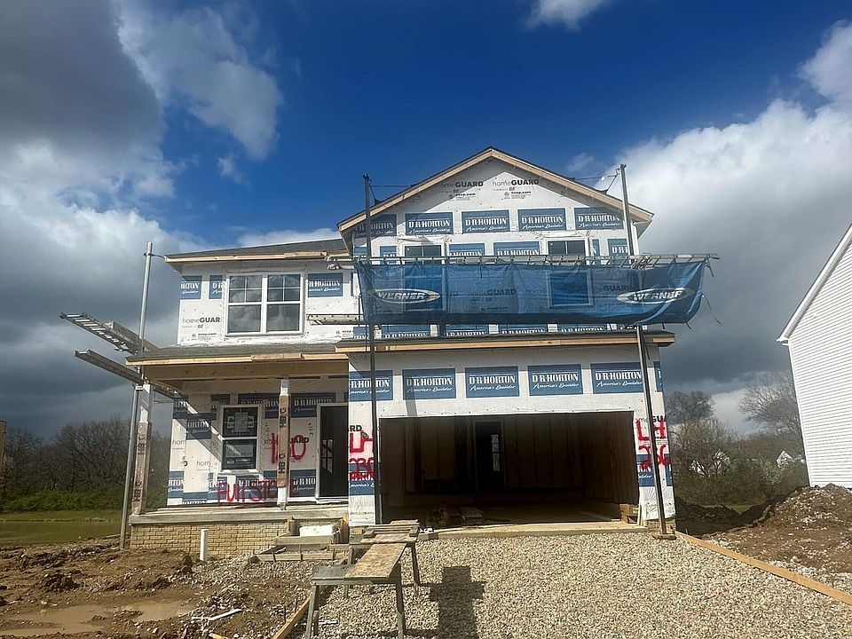 1st image of 180 Norland Dr
