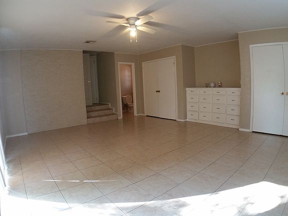 2nd image of 2424 McCracken Dr