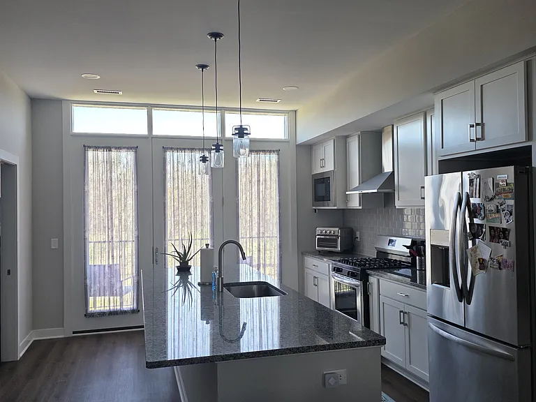 11220 N Park Pl — Photo 5