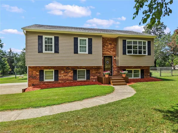 2350 Dianne Ave, Winston Salem, NC 27106