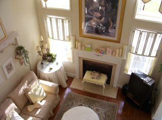 17 Clark Ct, Basking Ridge, NJ 07920