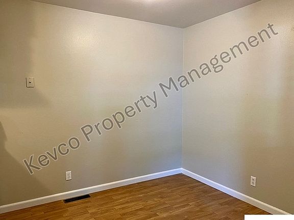 5th image of 1728 Azalea Dr #2