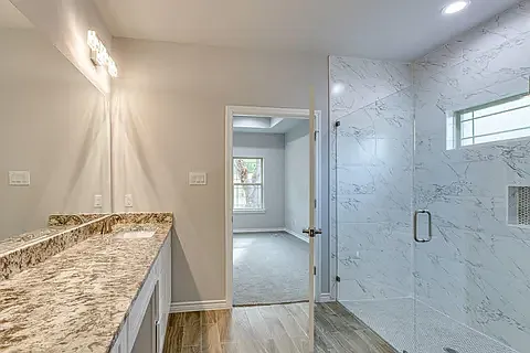 2205 Beaumont St — Photo 15