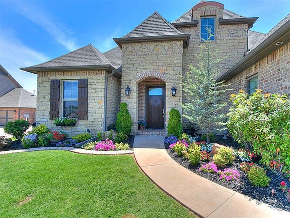 5th image of 15609 Colonia Bella Dr