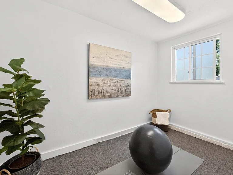 136 Ardith Dr — Photo 17