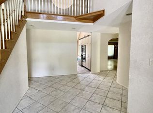 11 Seville Ln, Stony Brook, NY 11790