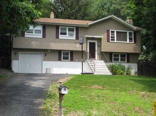 49 Seneca Lake Trl, Sparta, NJ 07871