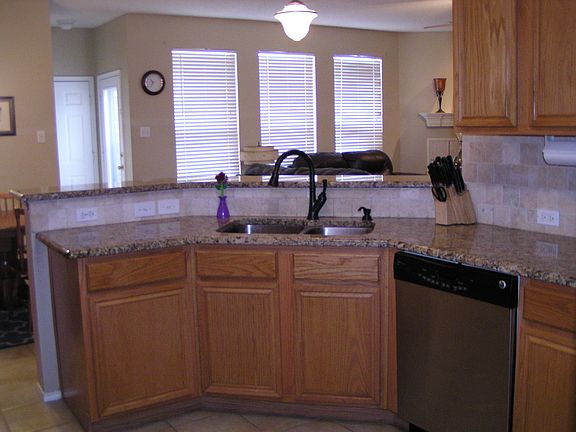 4th image of 4021 Steepleridge Dr