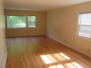 546 Dodge Ave #2, Evanston, IL 60202
