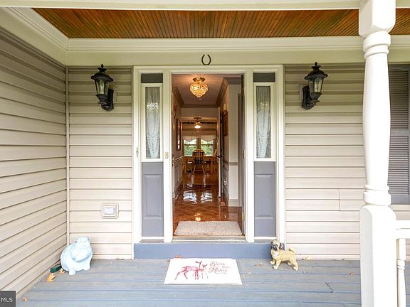 5th image of 9502 Crystal Falls Dr