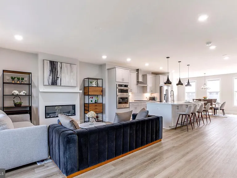 2631 Velocity Rd — Photo 11