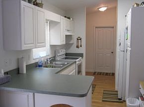 3rd image of 9224 N Alder Ave