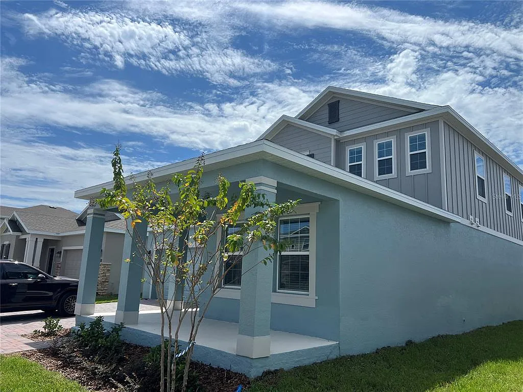 4 bed, 3.0 bath, 2992 sqft, $3,400 — Photo 2