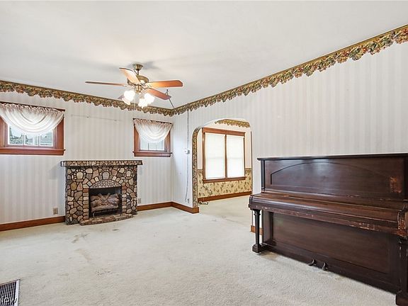 4th image of 407 Illinois Ave