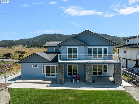2nd image of 30516 Old Coast Rd
