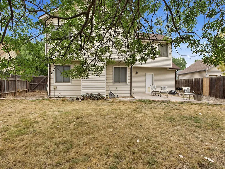 1937 Connecticut Dr — Photo 34