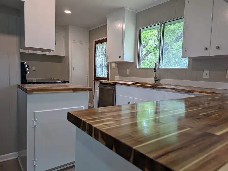 2904 Williamsburg Rd — Photo 3