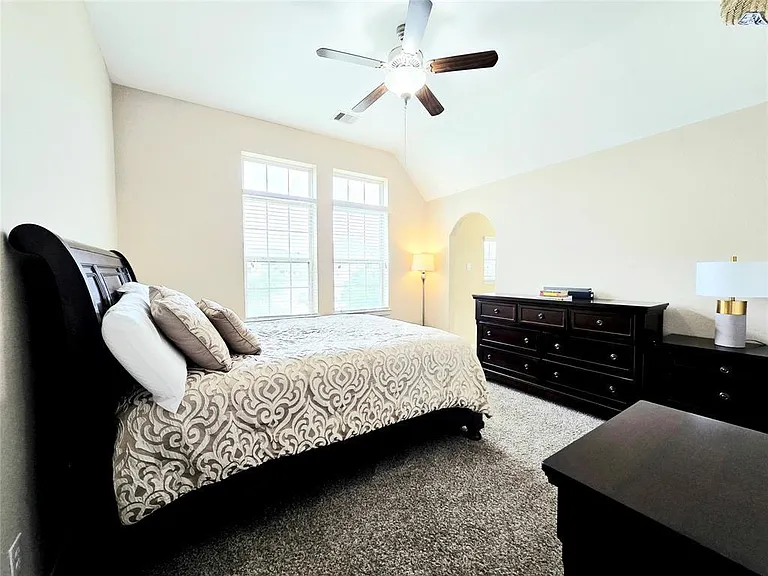 21914 Avalon Queen Dr — Photo 33