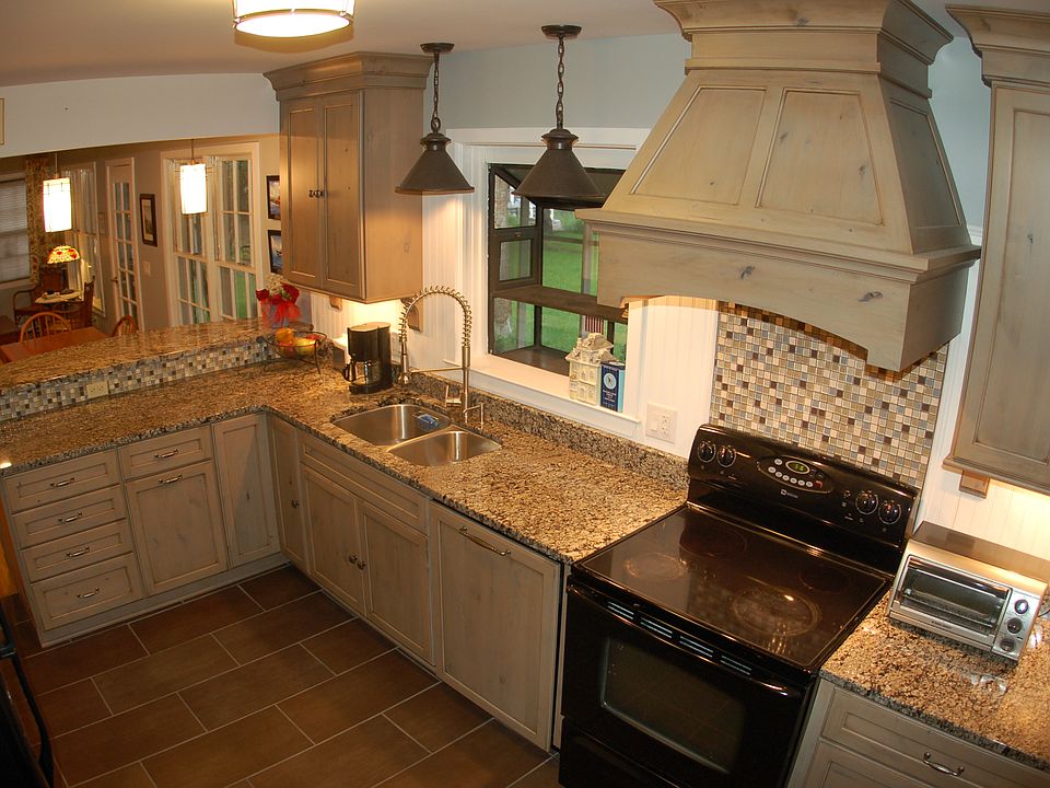 Custom Kitchen new in 2011