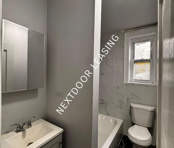 159 Hutton St #8M — Photo 3