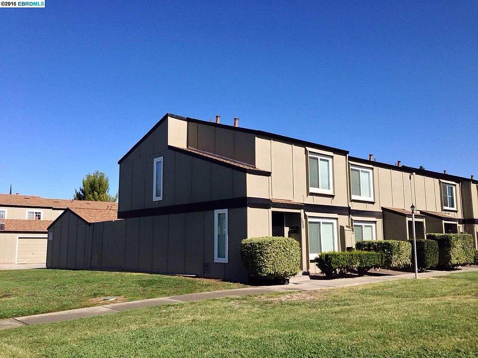 1st image of 104 El Capitan Ln