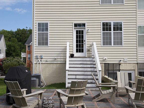 3rd image of 311 Spruce Pine Rd