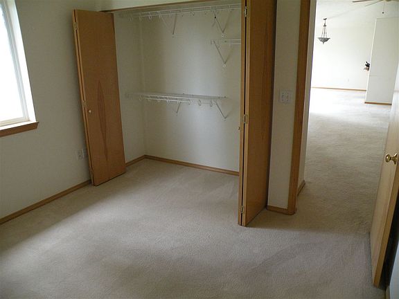 5th image of 7211 S Moran View St