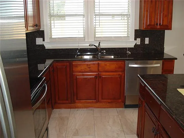 5300 Paris Ave — Photo 6