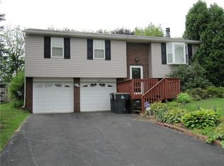 106 Brookston Dr, Cranberry Township, PA 16066