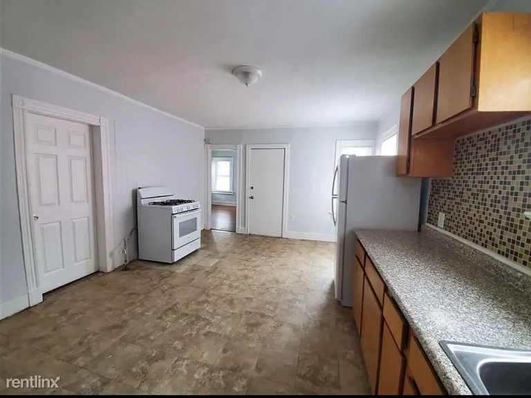 92 Carmel St #2 — Photo 3