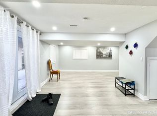 61 Stonyburn Cres #2, Cambridge, ON N1R7X4