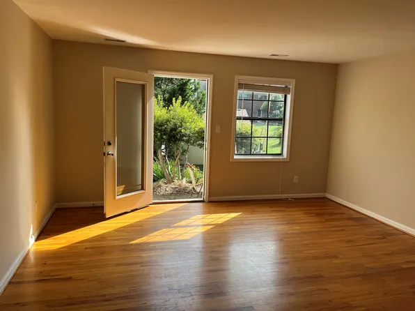 105 Fidelity St, Carrboro, NC