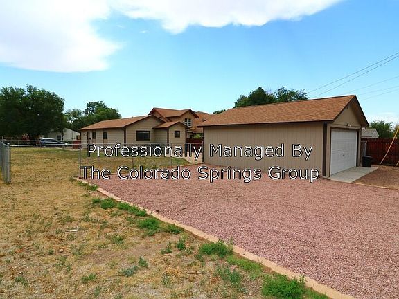 2nd image of 821 E Fountain Blvd