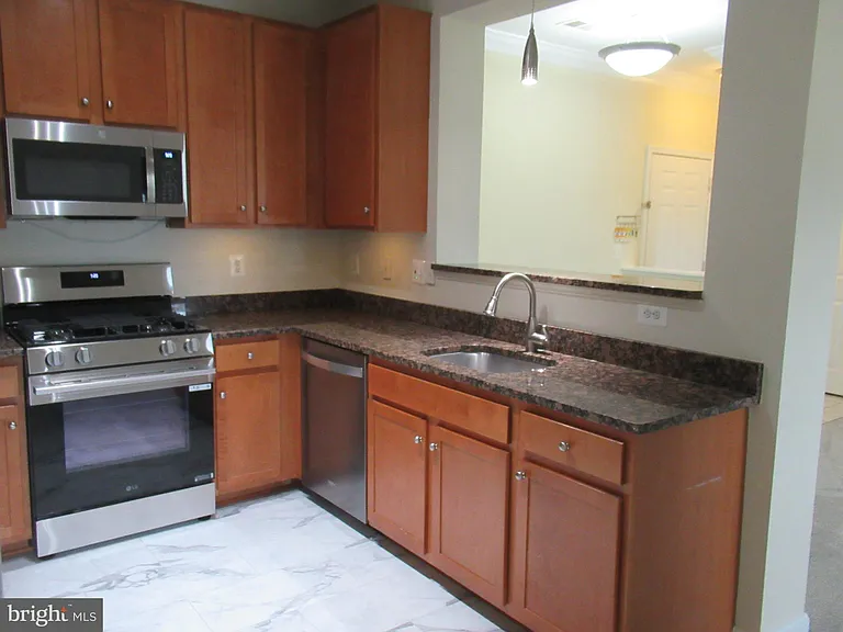 4850 Eisenhower Ave #425 — Photo 5
