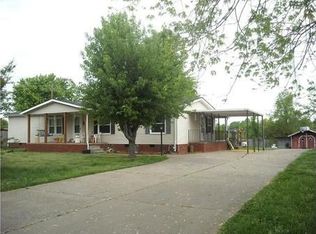 1003 Holly Dr, Ashland City, TN 37015