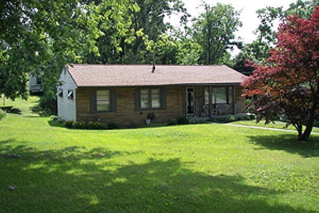 1st image of 675 Hillgrove Ave