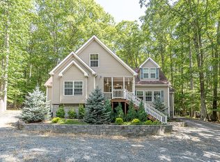 106 Oak Rd, Banner Elk, NC 28604