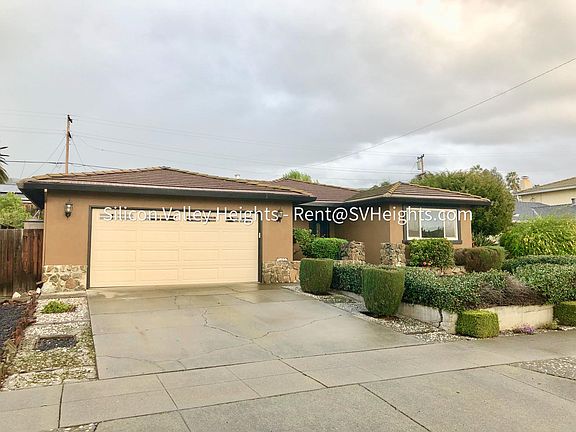 2nd image of 1432 Sierra Creek Way
