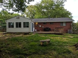 6806 Brisbane St, Springfield, VA 22152