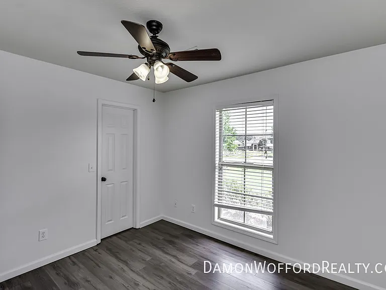 107 Emry Cv — Photo 82