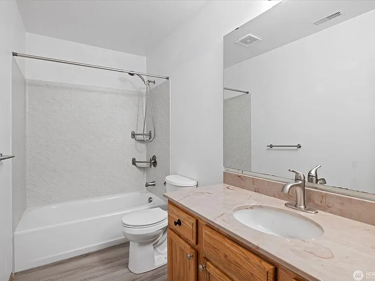 3001 S Charlestown St — Photo 19