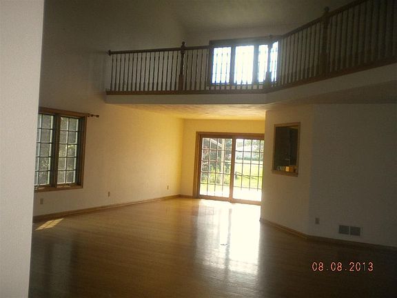 5th image of 9566 Henninger Dr