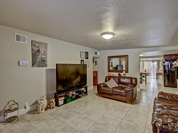 3rd image of 2226 N 88th Dr