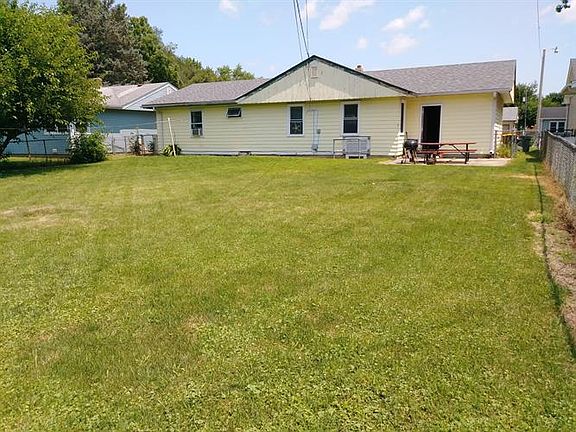 2nd image of 6224 John St