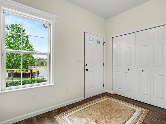 5th image of 103 Butternut Cove Pl